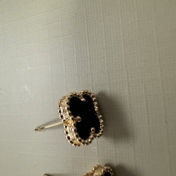 Van Cleef & Arpels classic black stud earrings - Picture 4 of 6